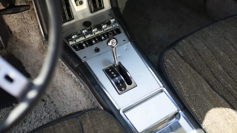 1972 Studebaker Avanti - Image 17 of 19