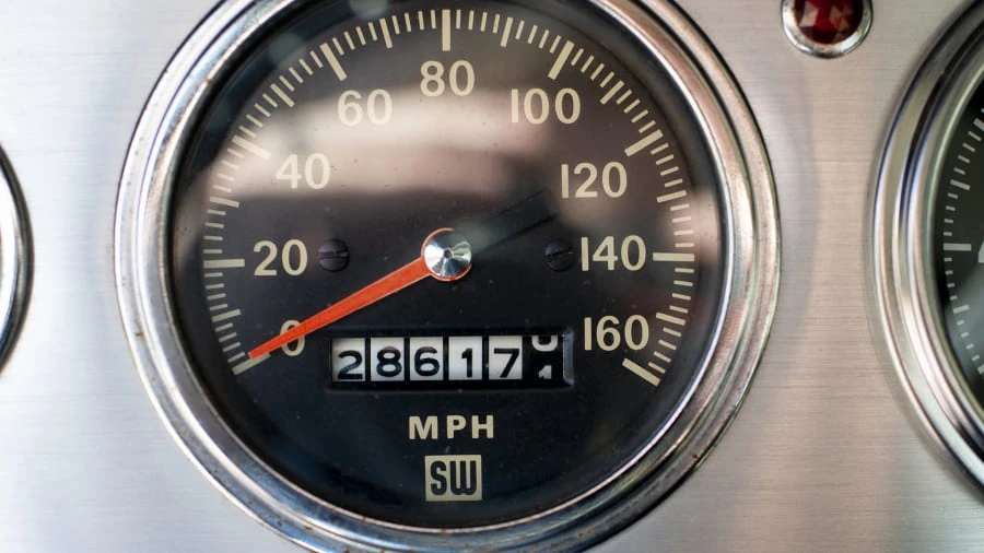 1972 Studebaker Avanti - Image 16 of 19