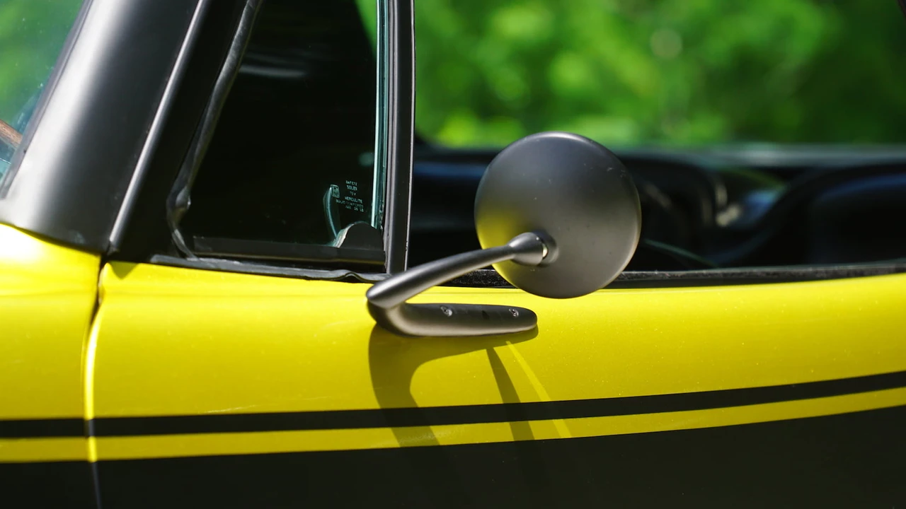 1972 Studebaker Avanti - Image 14 of 31