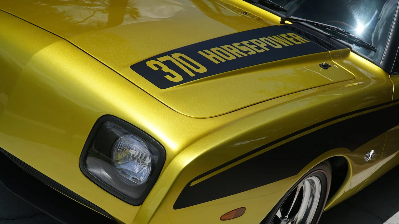 1972 Studebaker Avanti - Image 17 of 31