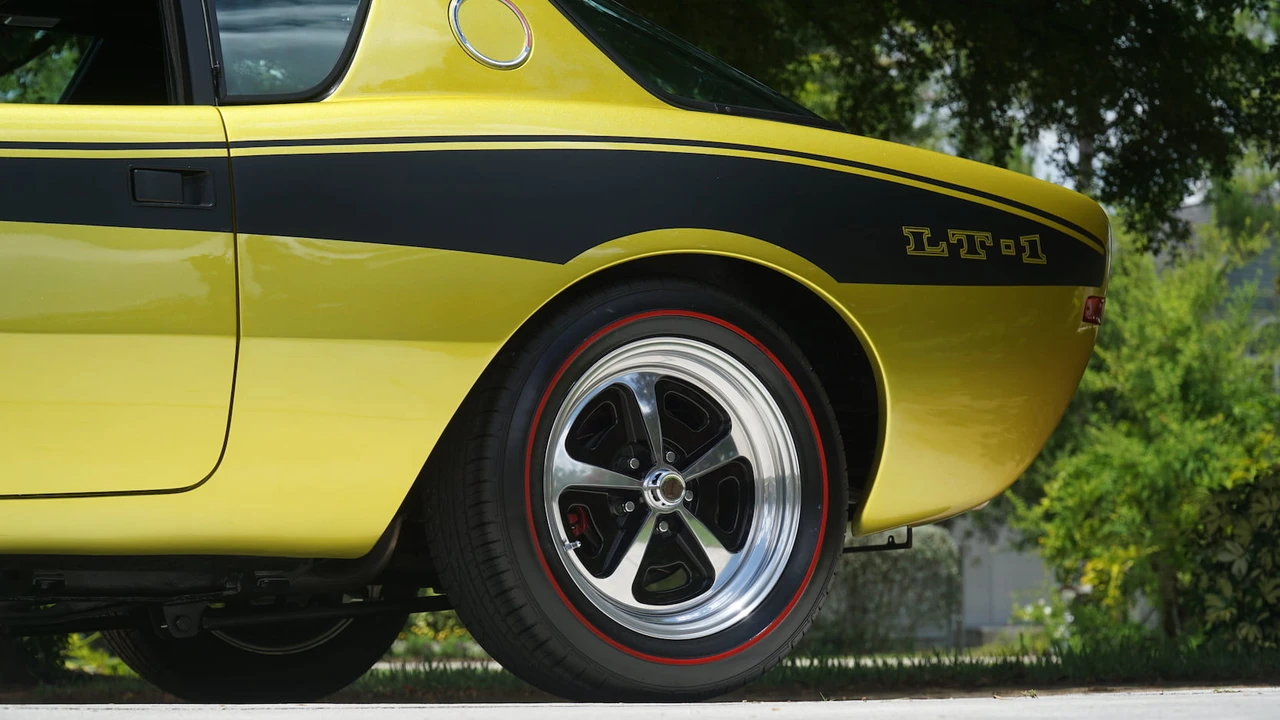 1972 Studebaker Avanti - Image 20 of 31