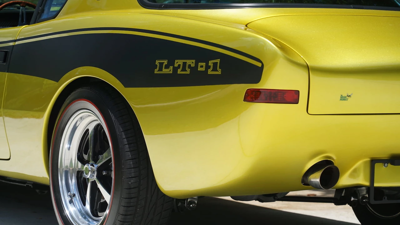1972 Studebaker Avanti - Image 22 of 31