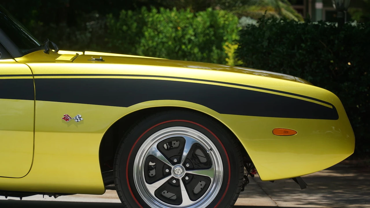 1972 Studebaker Avanti - Image 27 of 31