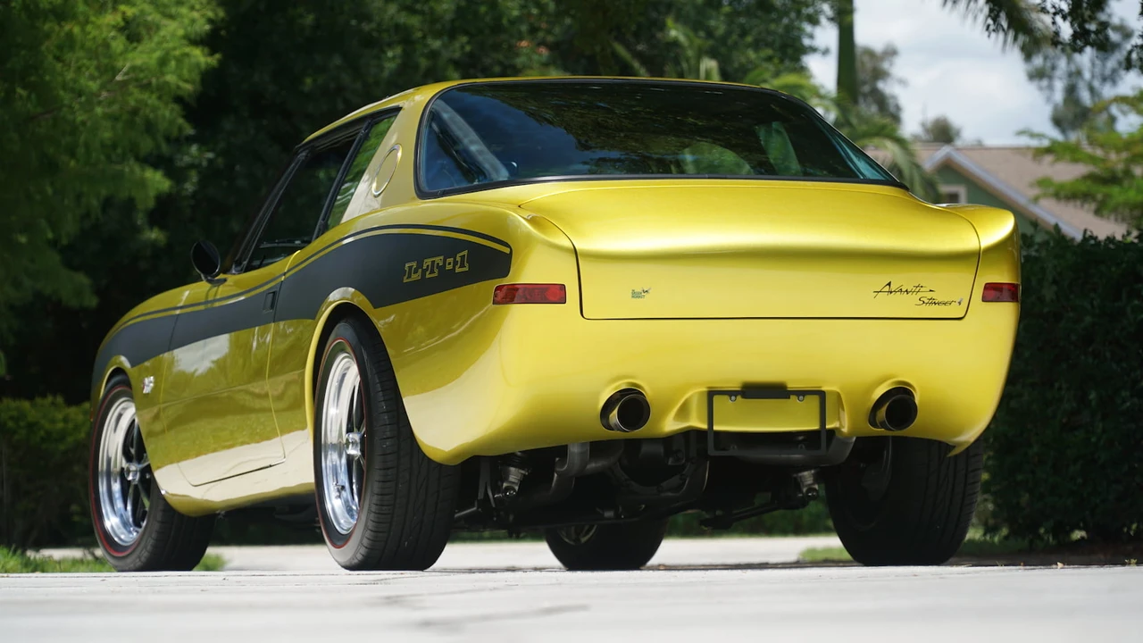 1972 Studebaker Avanti - Image 31 of 31