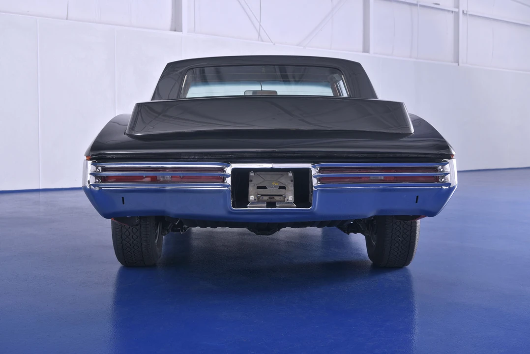 1972 Stutz Blackhawk - Image 10 of 31