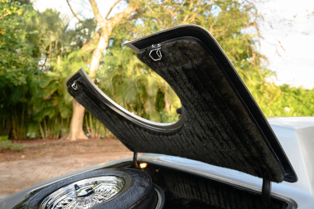 1972 Stutz Blackhawk - Image 6 of 31