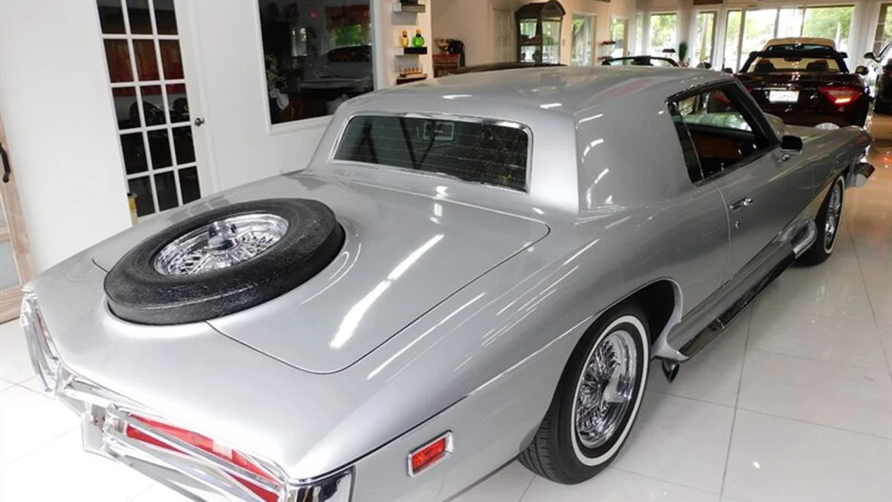 1972 Stutz Blackhawk - Image 2 of 7