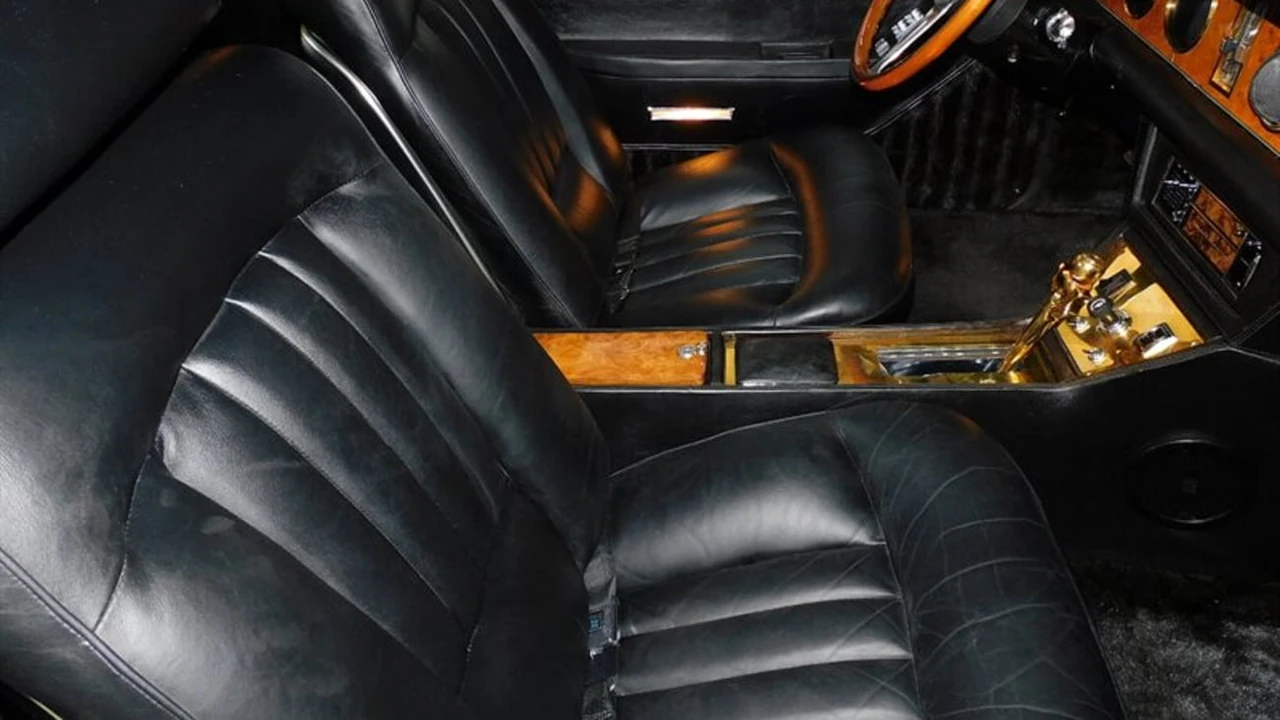 1972 Stutz Blackhawk - Image 3 of 7