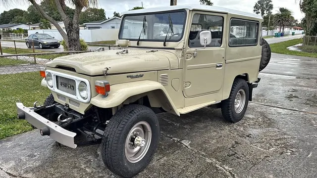 1972 Toyota FJ40 Land Cruiser