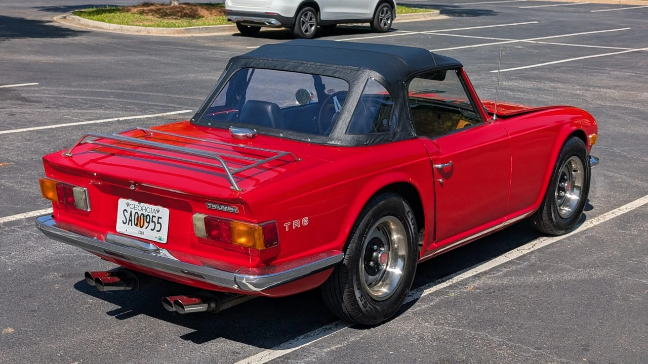1972 Triumph TR6 (US-spec) - Image 10 of 31