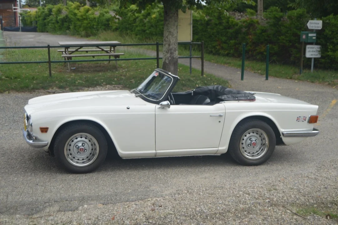1972 Triumph TR6 CF Injected - Image 3 of 30