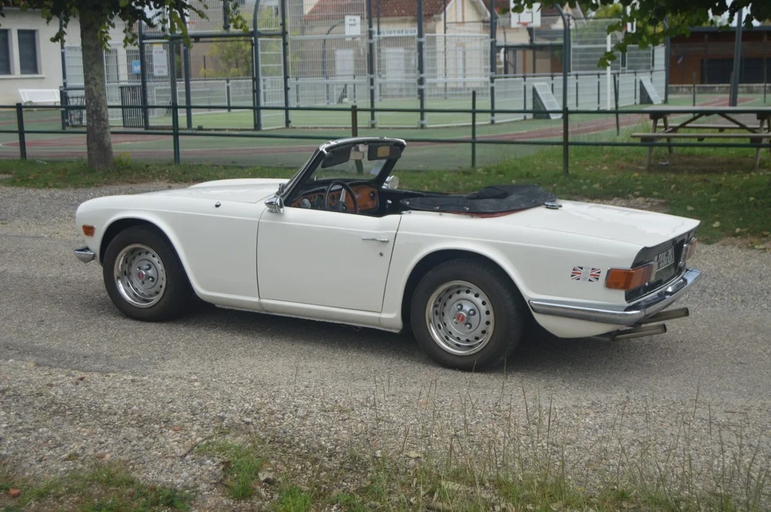 1972 Triumph TR6 CF Injected - Image 4 of 30
