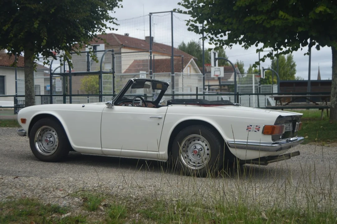 1972 Triumph TR6 CF Injected - Image 5 of 30