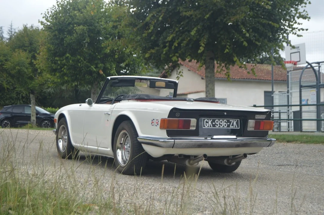 1972 Triumph TR6 CF Injected - Image 7 of 30
