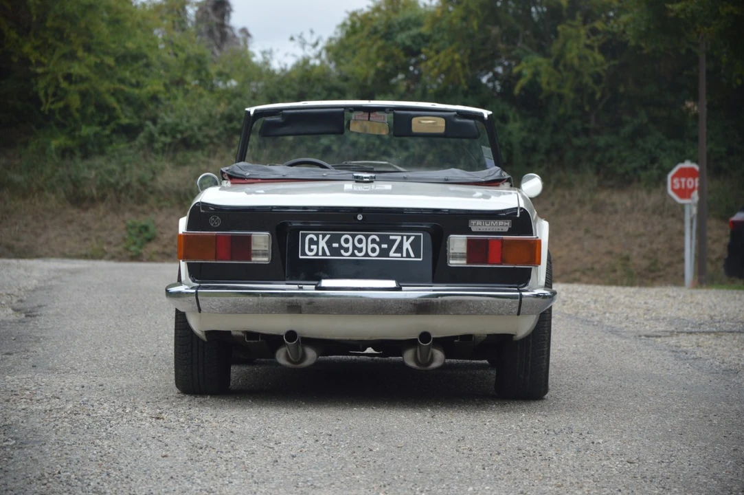 1972 Triumph TR6 CF Injected - Image 9 of 30