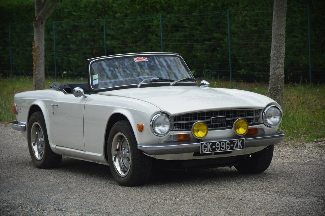 1972 Triumph TR6 CF Injected - Image 13 of 30