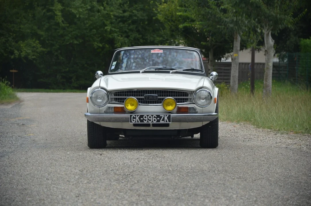 1972 Triumph TR6 CF Injected - Image 17 of 30