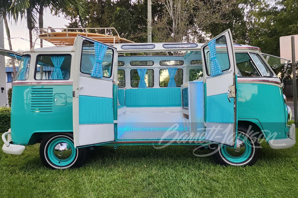 1972 Volkswagen Split-Window Bus - Image 4 of 13