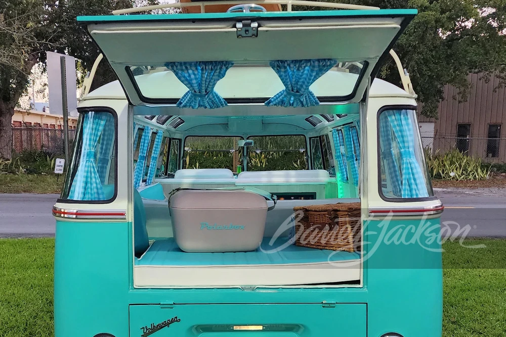 1972 Volkswagen Split-Window Bus - Image 10 of 13