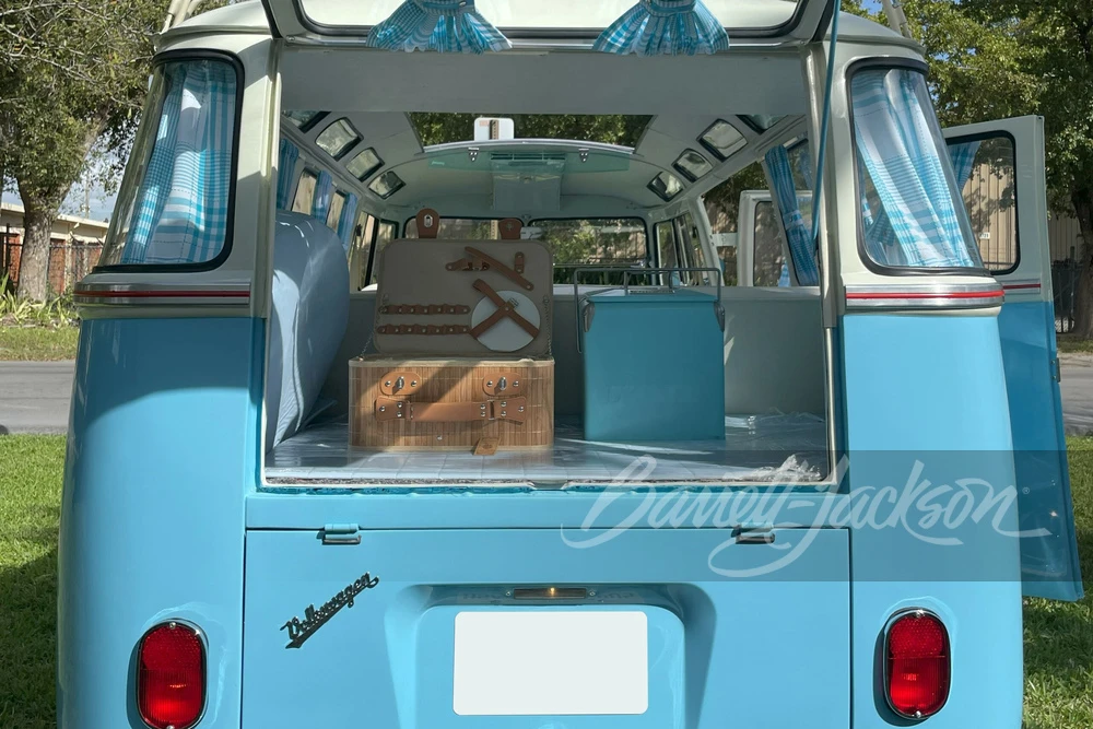 1972 Volkswagen Split-Window Bus - Image 16 of 23