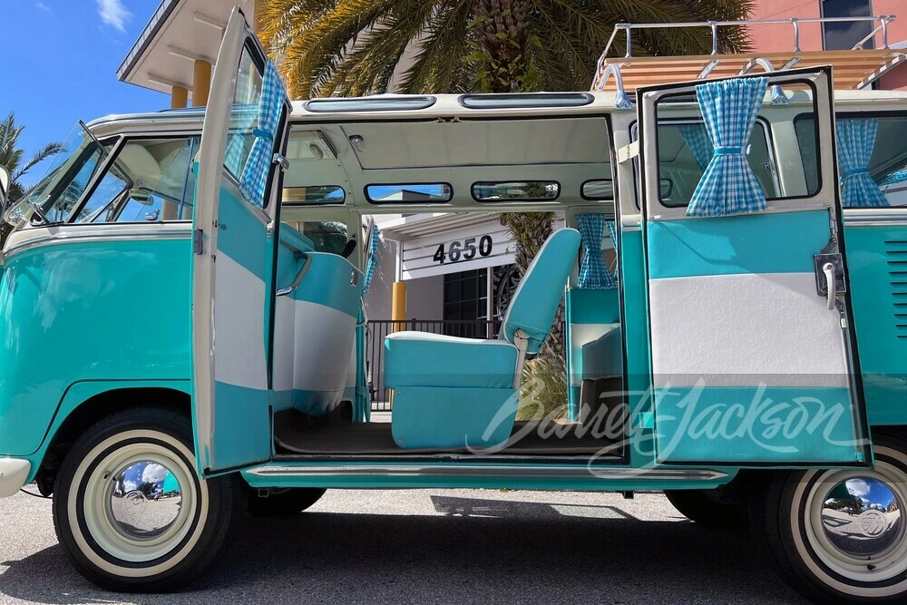 1972 Volkswagen Split-Window Bus - Image 11 of 14