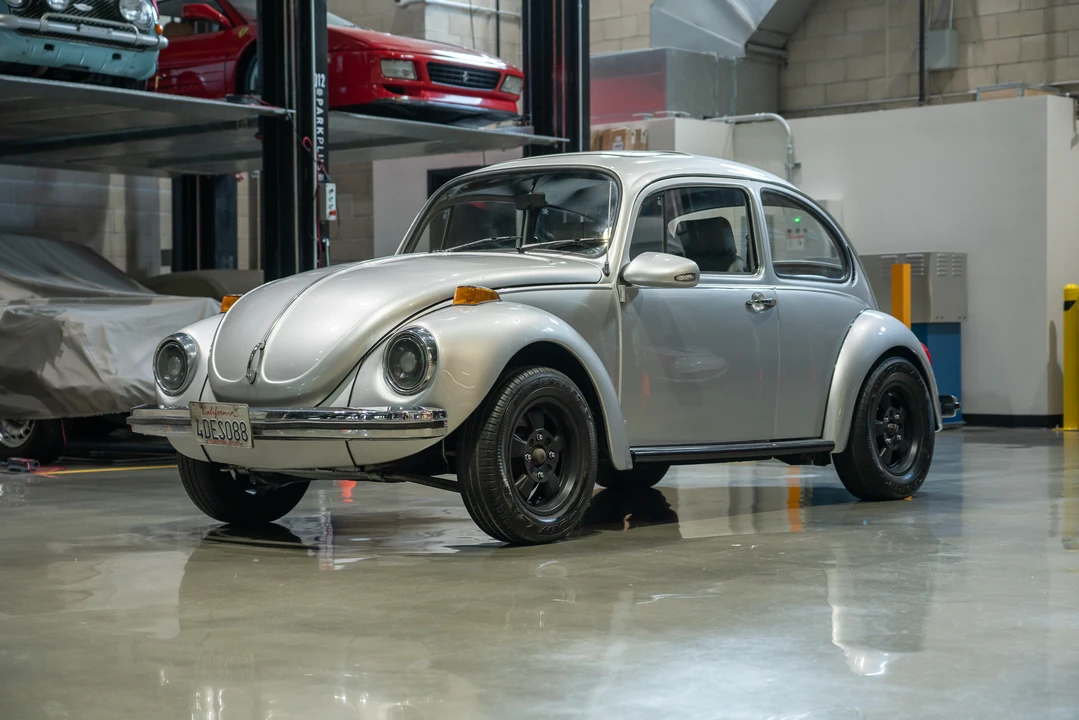 1972 Volkswagen Super Beetle - Image 4 of 31