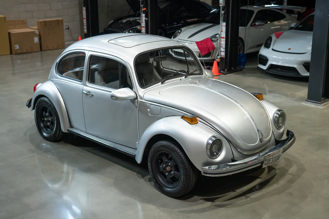 1972 Volkswagen Super Beetle - Image 17 of 31