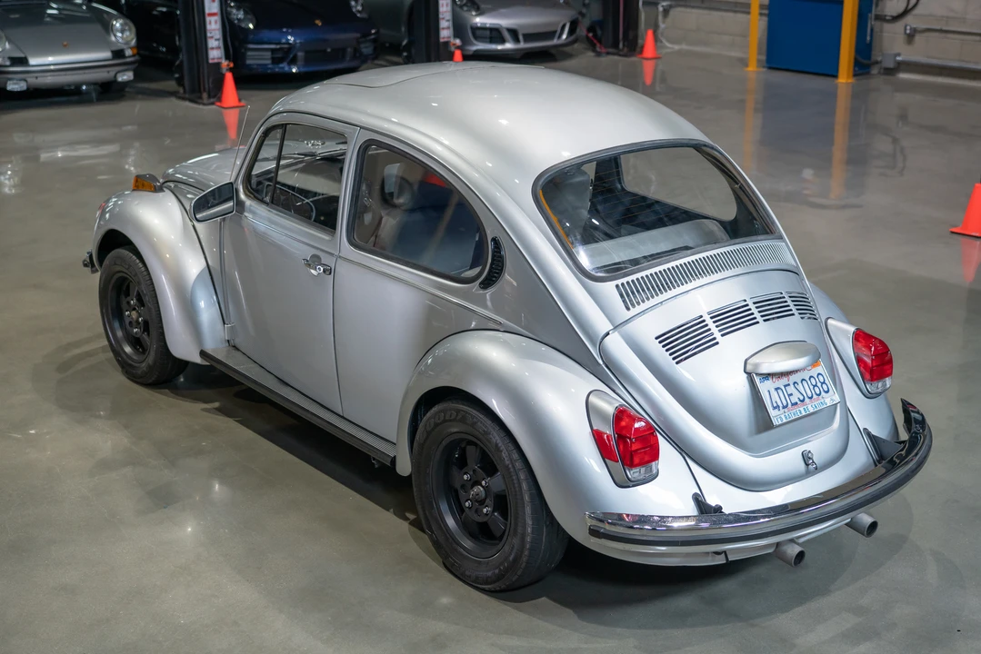 1972 Volkswagen Super Beetle - Image 13 of 31