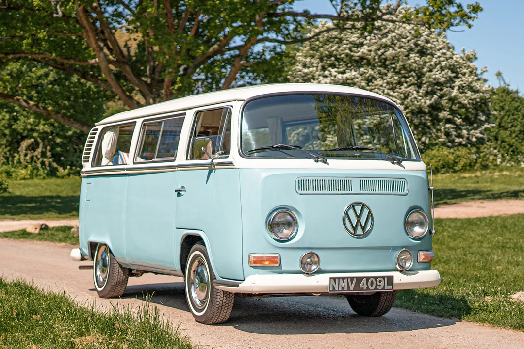 1972 Volkswagen Bay-Window Camper - Image 2 of 31