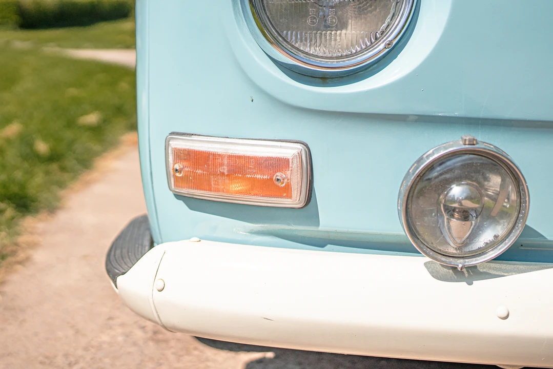 1972 Volkswagen Bay-Window Camper - Image 24 of 31