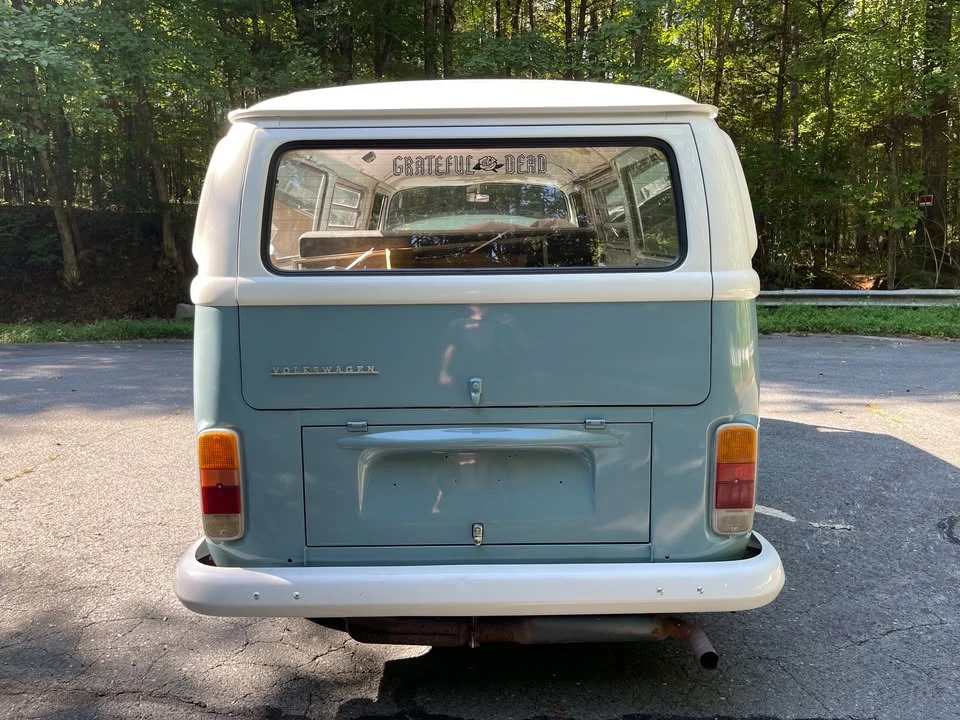 1972 Volkswagen Bay-Window Bus - Image 3 of 11