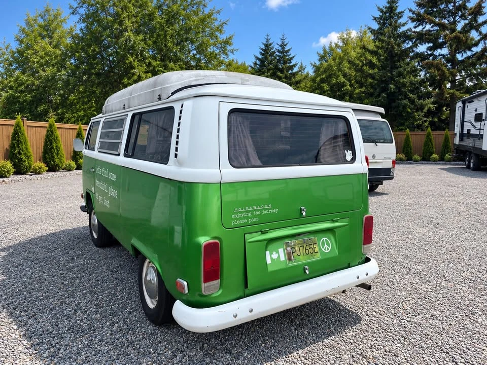 1972 Volkswagen Bay-Window Bus - Image 9 of 9