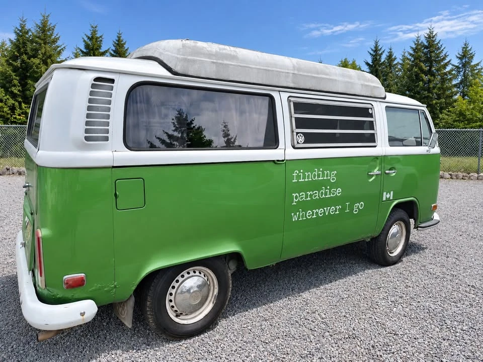 1972 Volkswagen Bay-Window Bus - Image 2 of 9