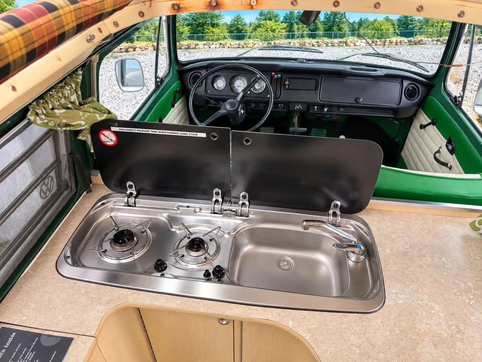 1972 Volkswagen Bay-Window Bus - Image 6 of 9
