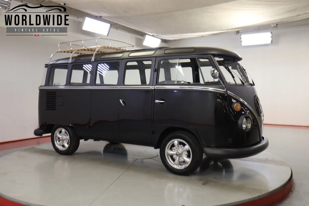 1972 Volkswagen Bay-Window Bus - Image 5 of 12