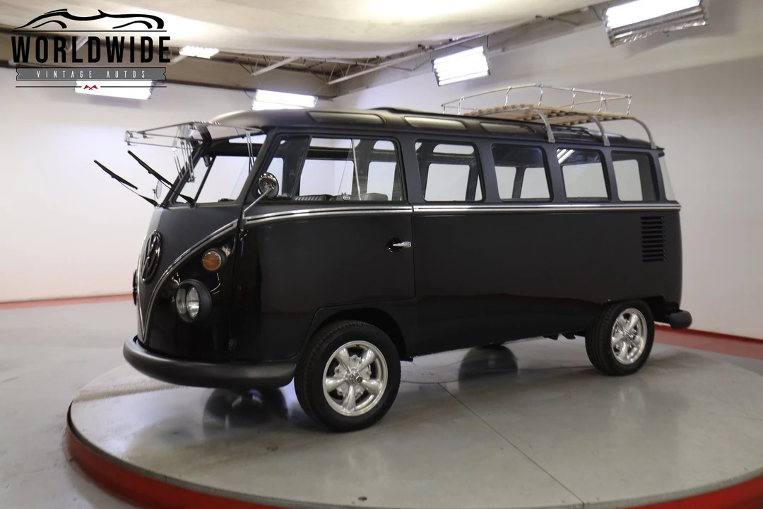 1972 Volkswagen Split-Window Bus - Image 3 of 12