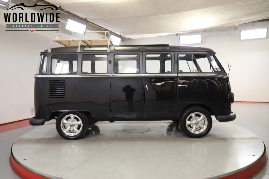 1972 Volkswagen Split-Window Bus - Image 7 of 12