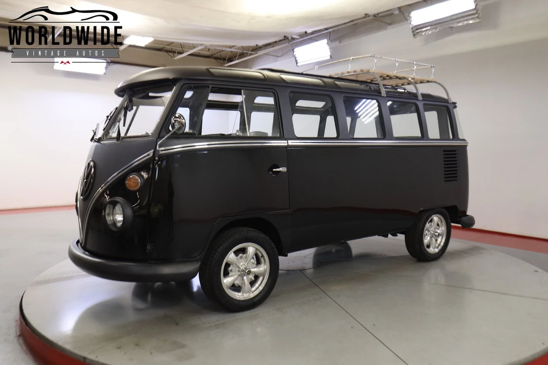1972 Volkswagen Bay-Window Bus - Image 4 of 12