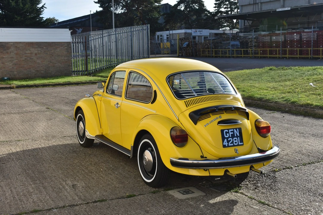 1972 Volkswagen Super Beetle - Image 8 of 30