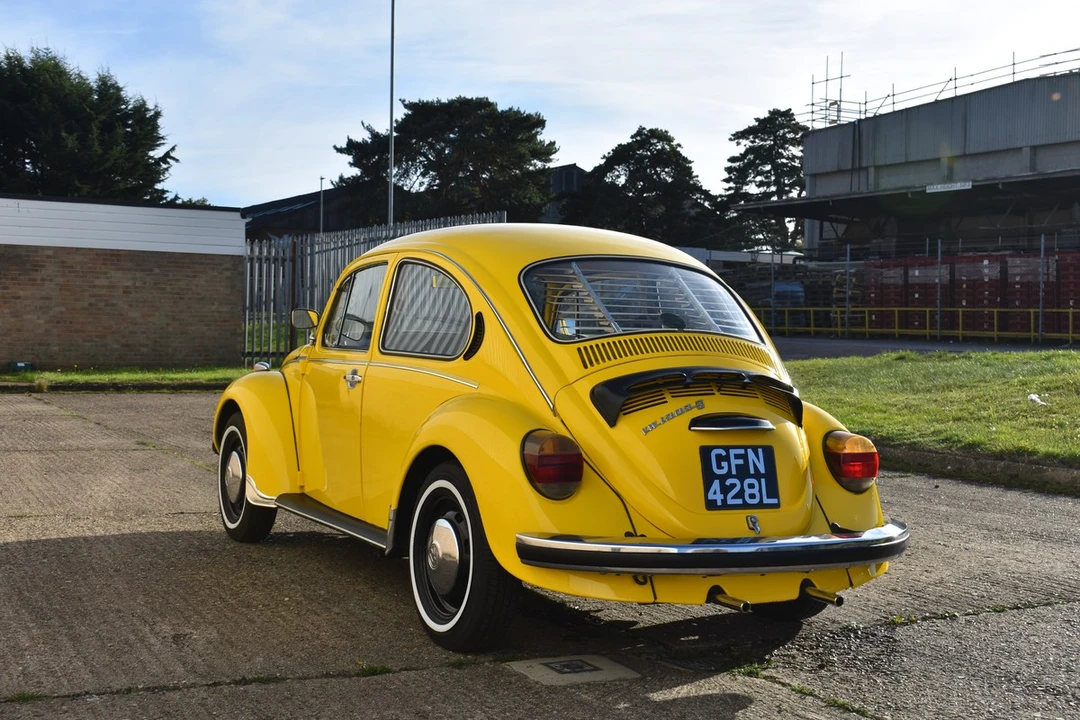1972 Volkswagen Super Beetle - Image 7 of 30