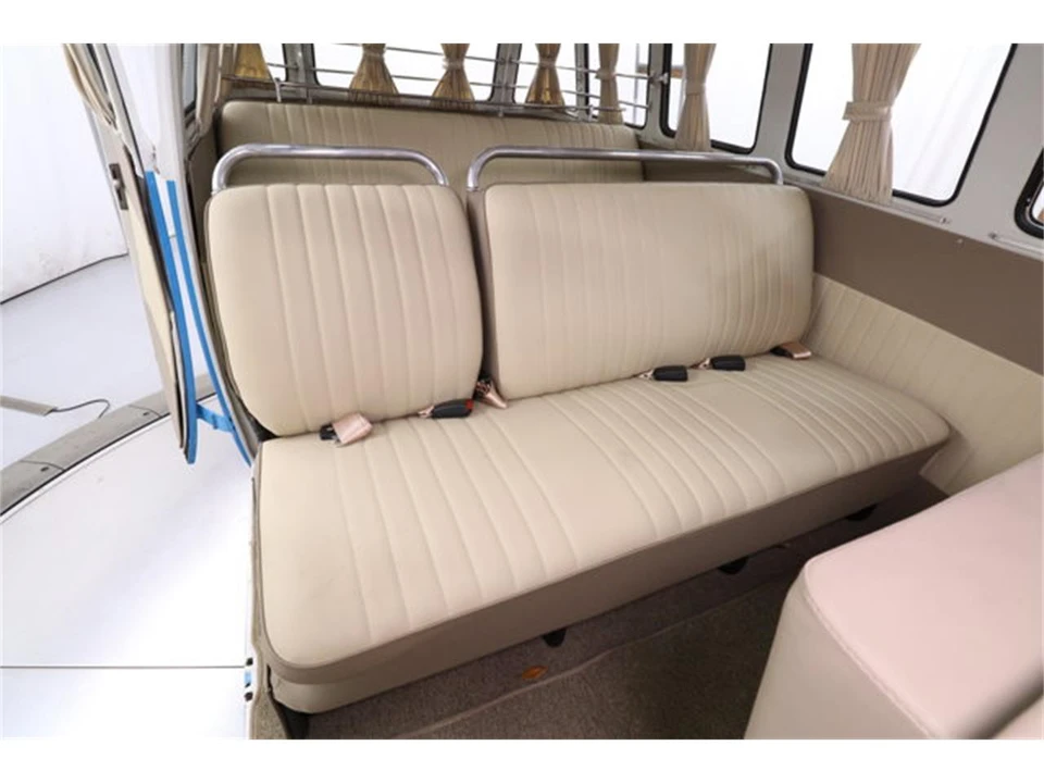 1972 Volkswagen Bay-Window Bus - Image 17 of 31