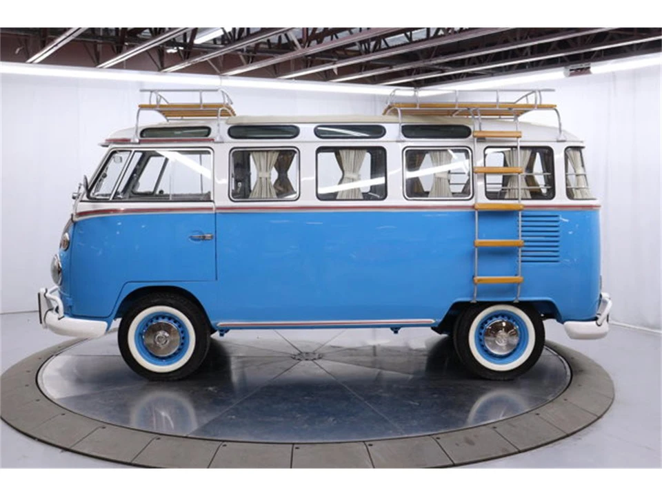 1972 Volkswagen Bay-Window Bus - Image 4 of 31