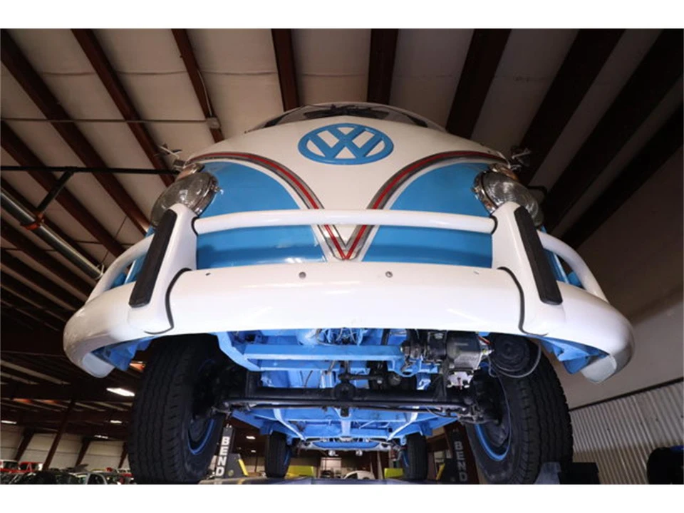 1972 Volkswagen Bay-Window Bus - Image 27 of 31