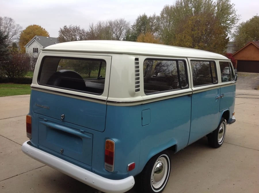 1972 Volkswagen Bay-Window Bus - Image 12 of 12