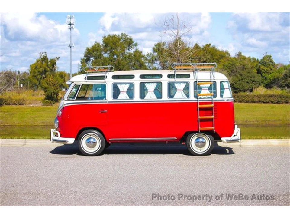 1972 Volkswagen Bay-Window Bus - Image 2 of 10