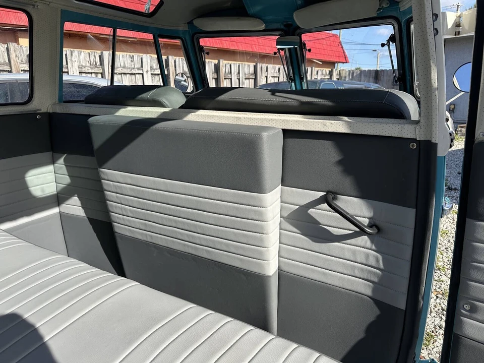 1972 Volkswagen Split-Window Bus - Image 11 of 20
