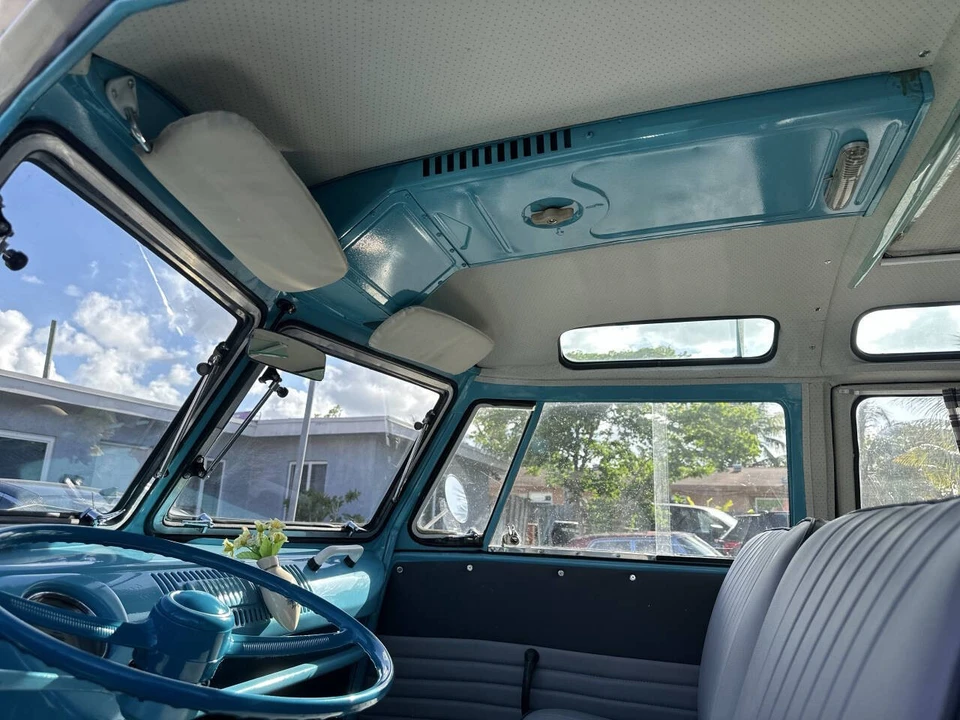 1972 Volkswagen Split-Window Bus - Image 8 of 20