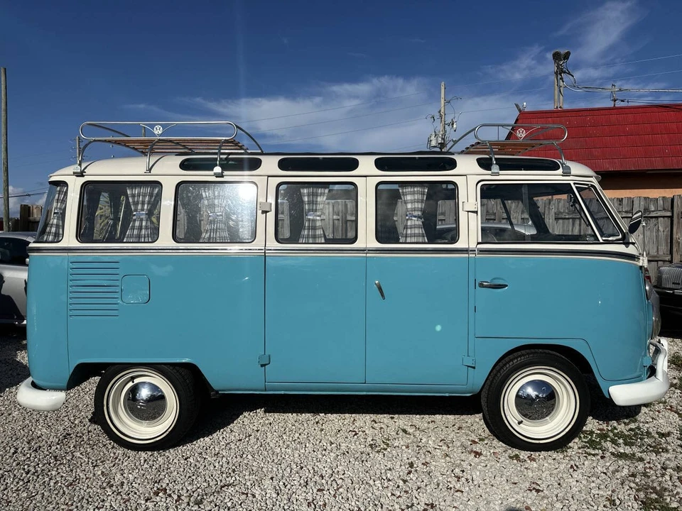 1972 Volkswagen Split-Window Bus - Image 5 of 20