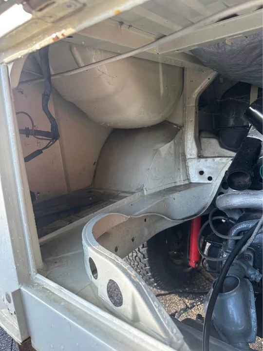 1972 Volkswagen Bay-Window Bus - Image 8 of 18