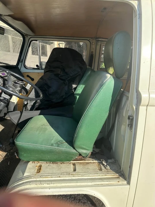 1972 Volkswagen Bay-Window Bus - Image 15 of 18